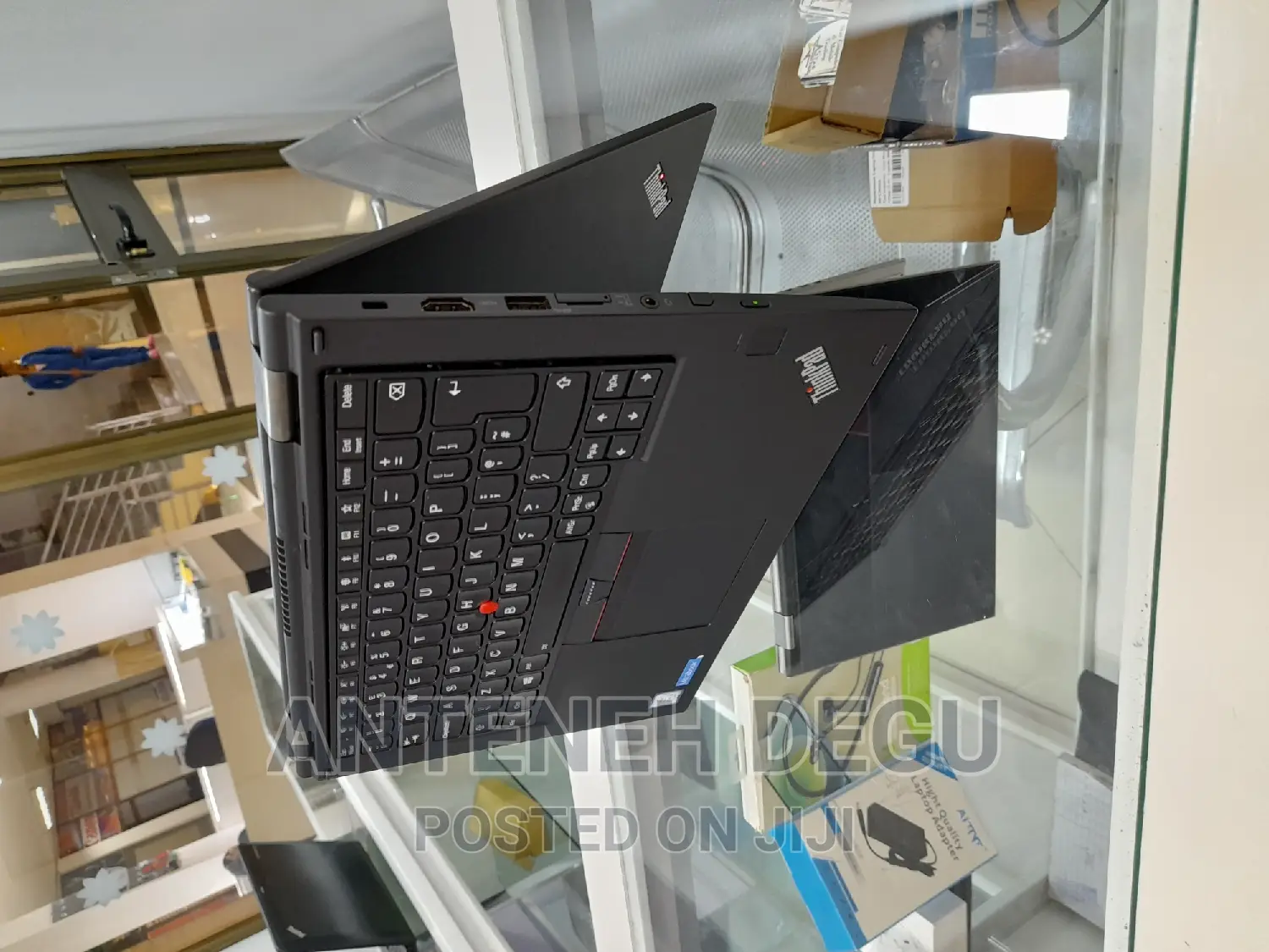 New Laptop Lenovo ThinkPad Yoga 370 8GB Intel Core I5 SSD 512GB