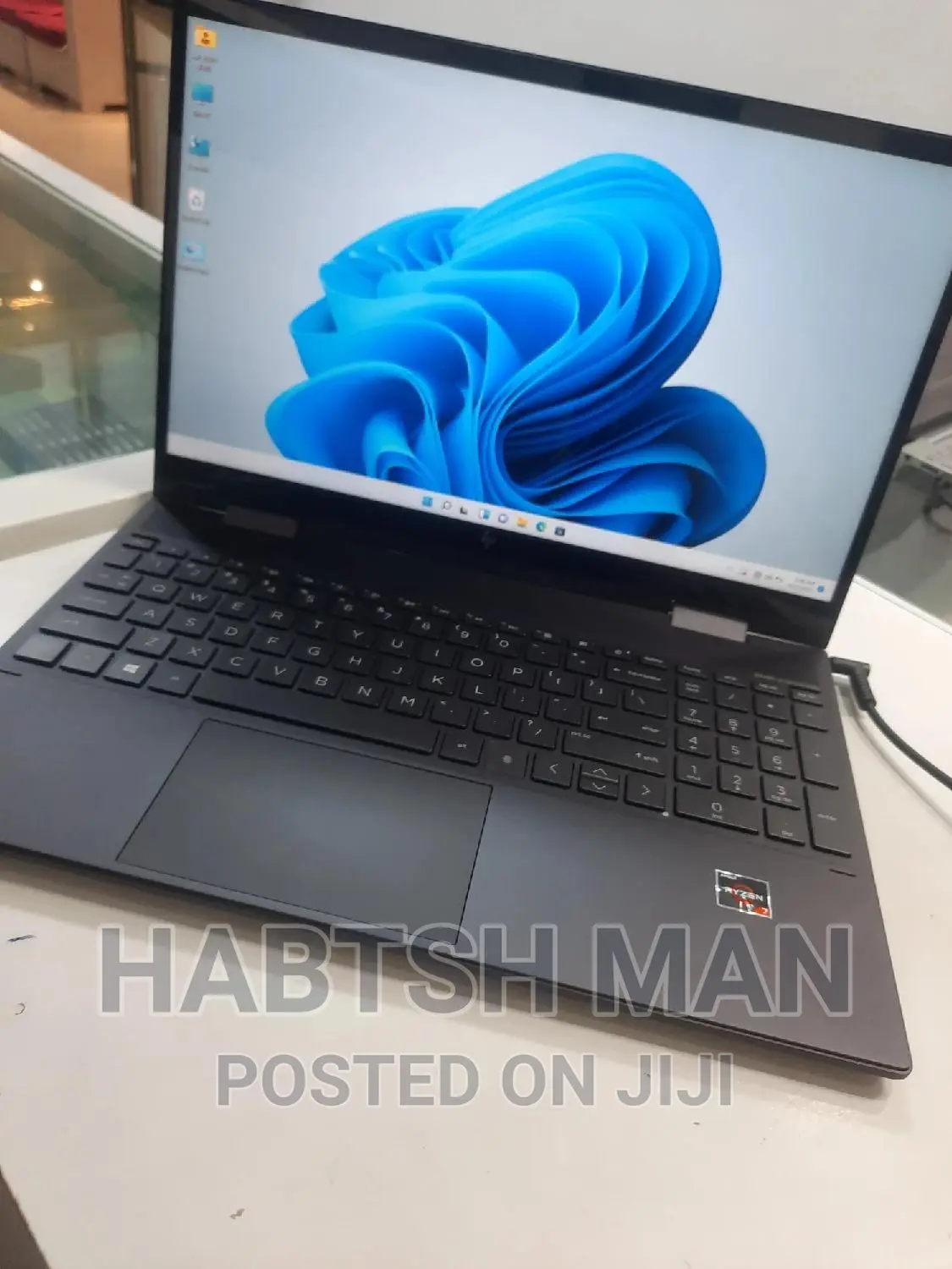 New Laptop HP Envy X360 16GB AMD Ryzen 7 SSD 512GB