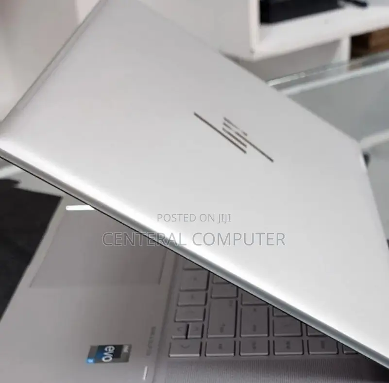 New Laptop HP Envy X360 16GB Intel Core I5 SSD 512GB