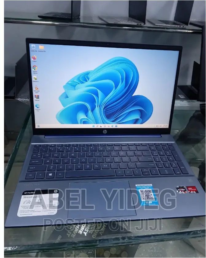 New Laptop HP Pavilion 15 8GB AMD Ryzen 5 SSD 512GB