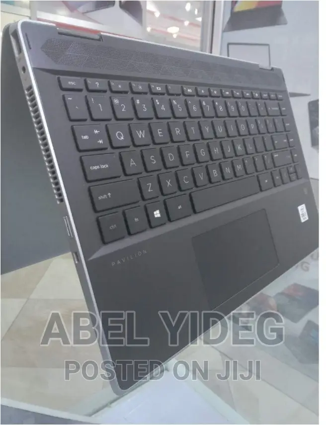 New Laptop HP Pavilion X360 8GB Intel Core I5 SSD 256GB