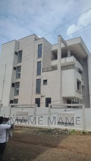 8bdrm House in Addis Abeba, Bole for sale