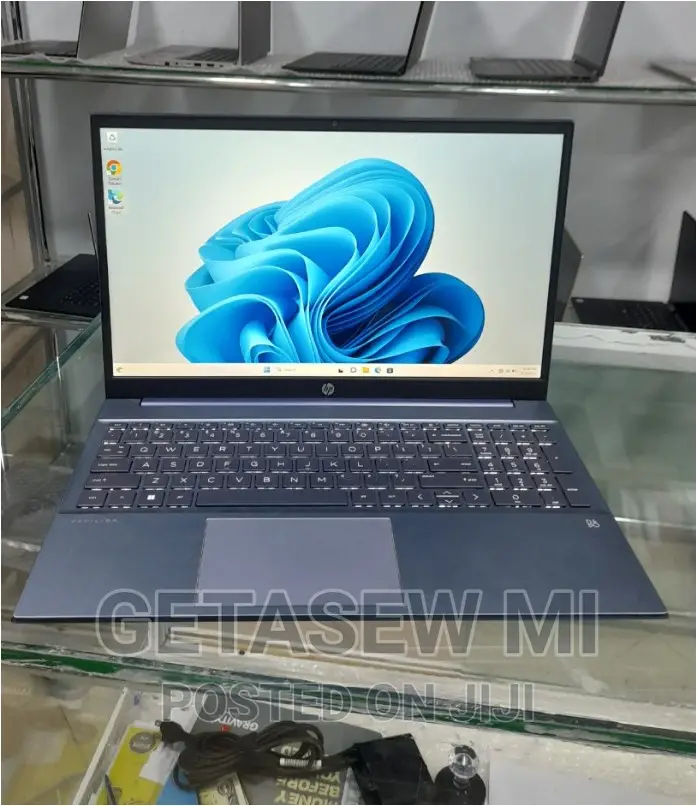New Laptop HP Pavilion 15 16GB Intel Core I7 SSD 512GB