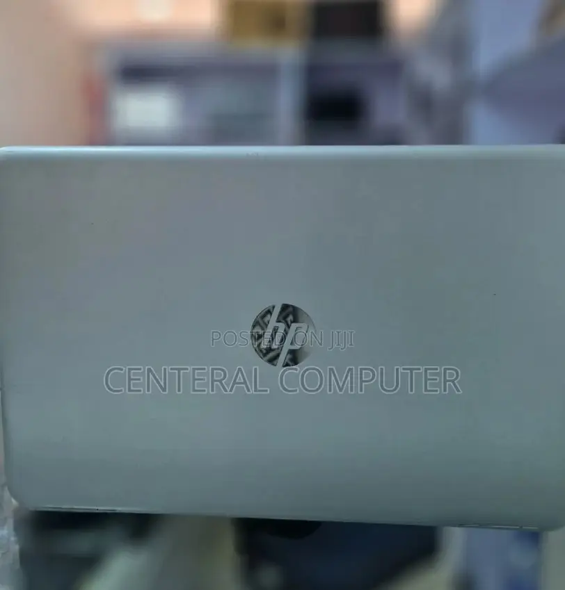 New Laptop HP Pavilion 13 8GB Intel Core I5 HDD 1T