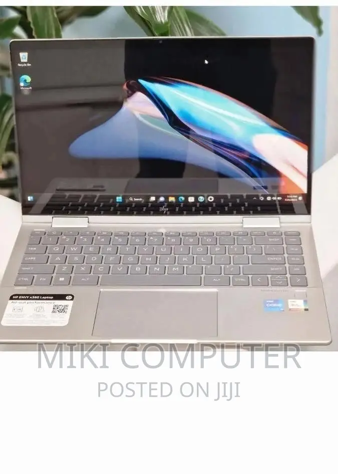 New Laptop HP 14-dq2031tg 16GB Intel Core i7 HDD 512GB