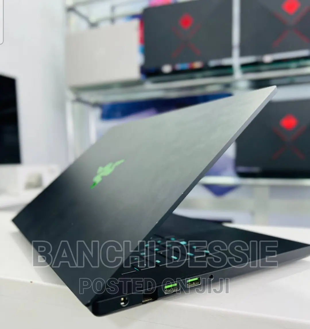 New Laptop Razer Blade 16GB Intel Core i7 SSD 1T