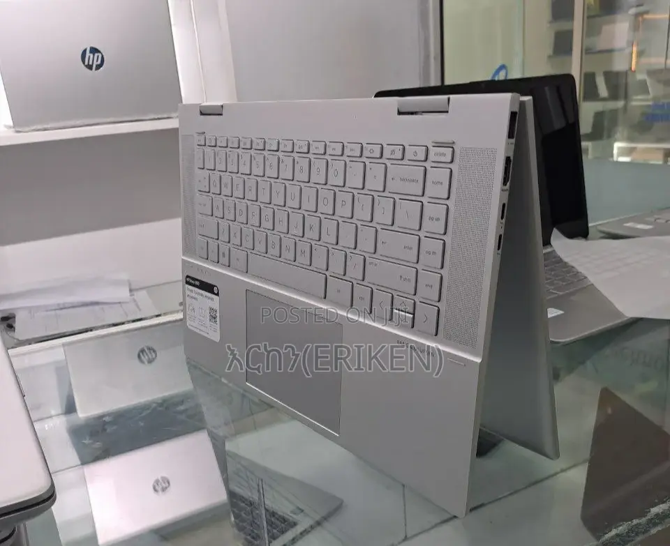 New Laptop HP Envy X360 8GB Intel Core I5 SSD 256GB