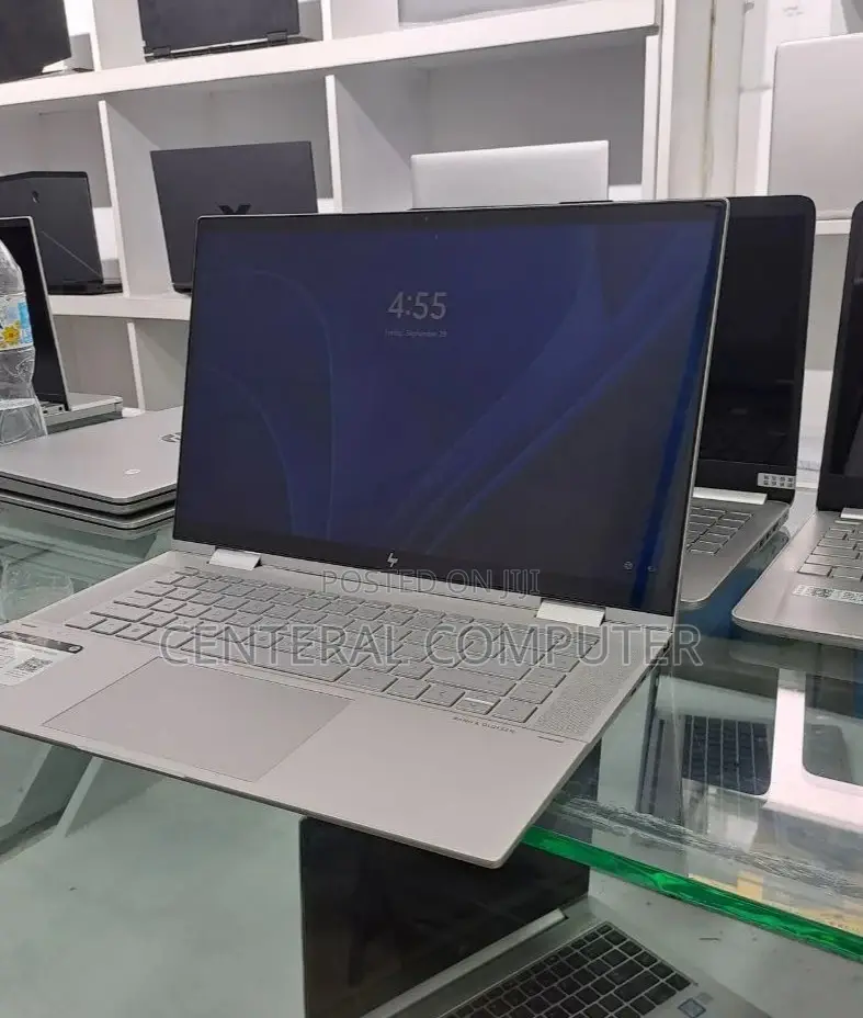 New Laptop HP Envy X360 8GB Intel Core I5 SSD 256GB