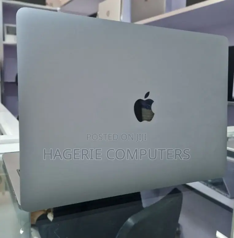 New Laptop Apple MacBook Pro 2020 16GB Intel Core I5 SSD 512GB