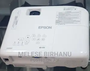 New Epson EB-E10 Model Projector