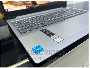 New Laptop Lenovo Ideapad 3 8GB Intel Core I3 SSD 256GB