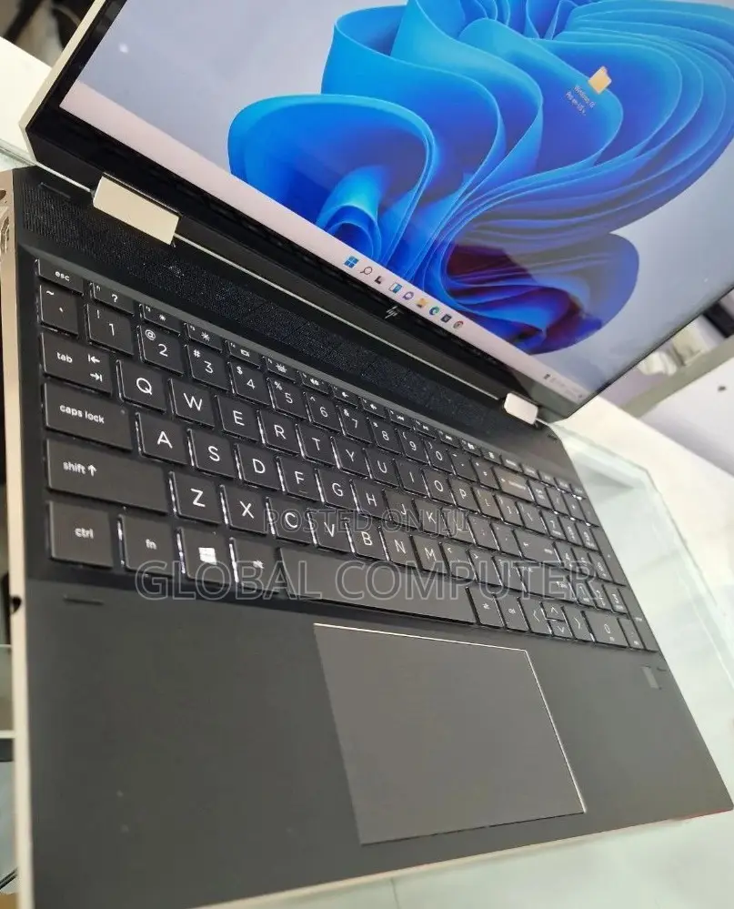 New Laptop HP Spectre 16GB Intel Core I7 SSD 512GB