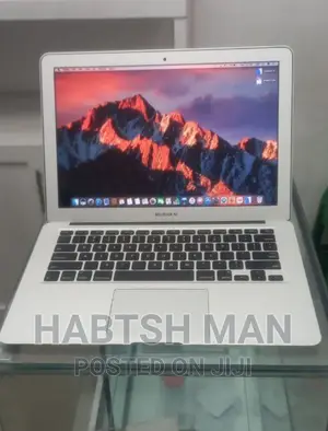 New Laptop Apple MacBook 2015 8GB Intel Core i5 SSD 128GB