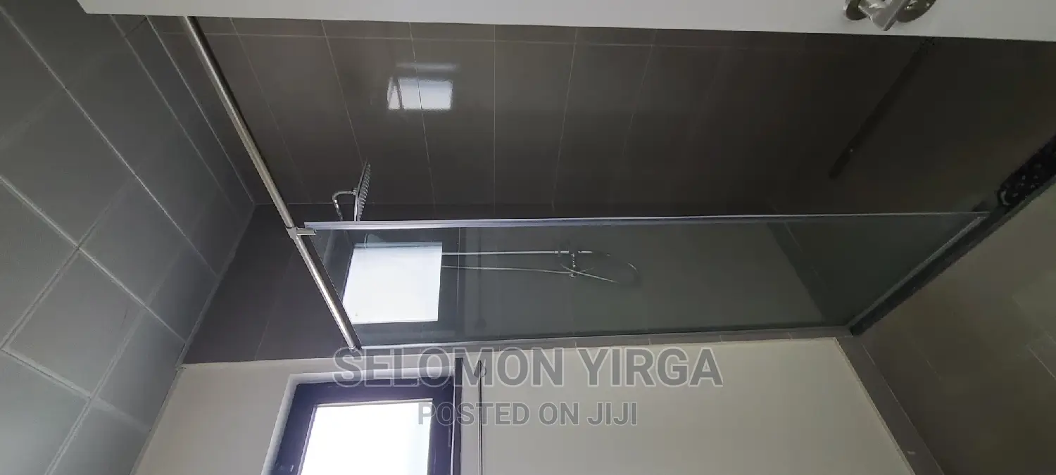 2bdrm Apartment in አድስ አበባ, Bole for rent