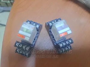 Control Relay With Base Coil Voltage 24VAC