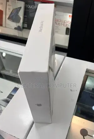 New Laptop Apple MacBook Pro 2023 M2 16GB Apple M2 Ultra SSD 512GB
