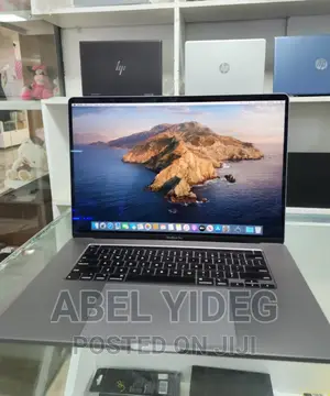 New Laptop Apple MacBook Pro 2017 16GB Intel Core I7 SSD 512GB