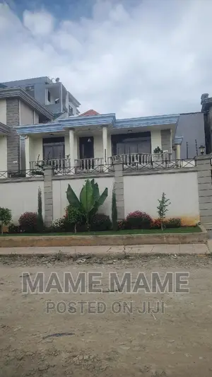 7bdrm House in Addis Abeba, Bole for sale
