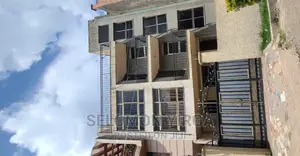 4bdrm House in አድስ አበባ, Bole for sale