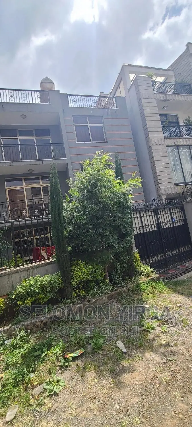 5bdrm House in አድስ አበባ, Bole for sale