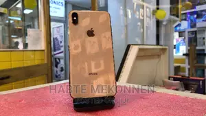New Apple iPhone XS Max 256 GB Gold