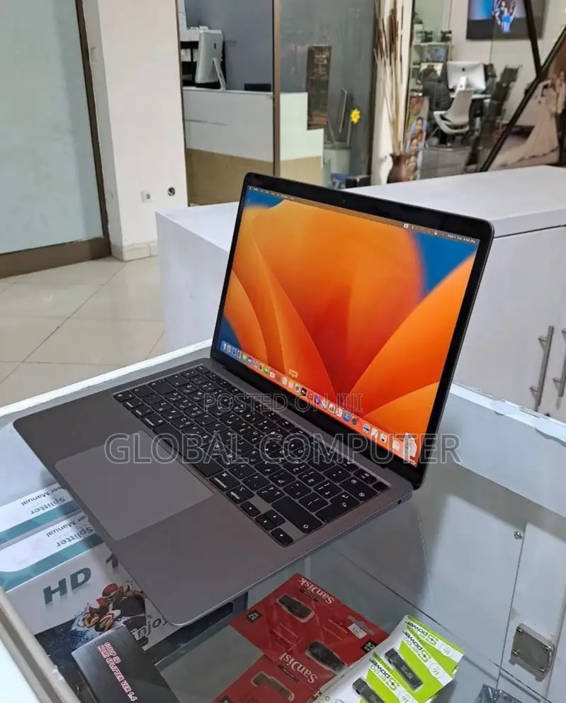 New Laptop Apple MacBook Air 2020 M1 8GB Apple M1 SSD 256GB