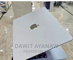 New Laptop Apple MacBook Air 2022 M2 8GB Apple M2 SSD 256GB