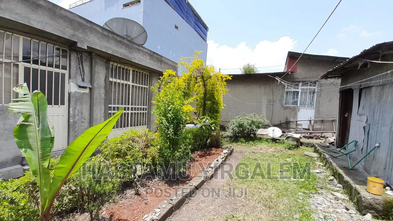 Furnished 3bdrm House in Gerjii, Mulu Gbi, Kirkos for sale