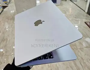 New Laptop Apple MacBook Air 2022 M2 8GB Apple M2 SSD 256GB