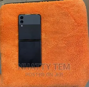 Samsung Galaxy Z Flip 3 128 GB Black