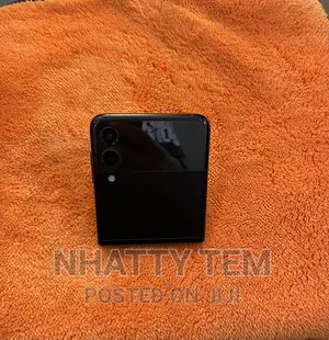 Samsung Galaxy Z Flip 3 128 GB Black