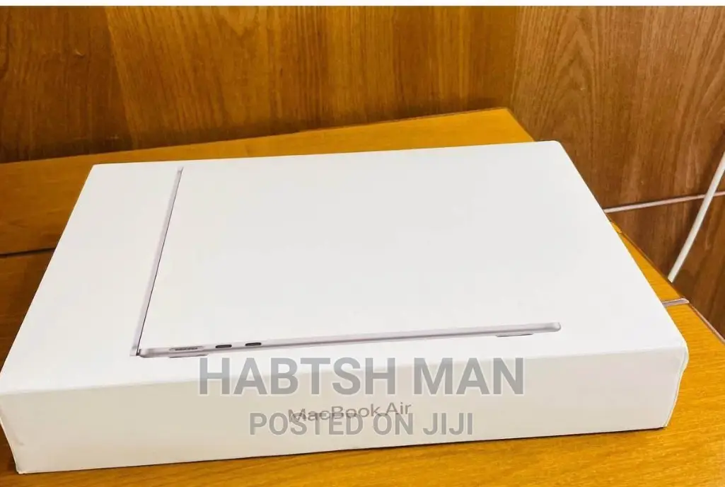 New Laptop Apple MacBook Air 2022 M2 8GB Apple M2 SSD 256GB