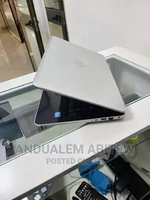New Laptop HP Pavilion 15 4GB Intel Core I3 SSHD (Hybrid) 500GB