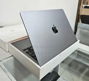 New Laptop Apple MacBook Air 2023 M2 8GB Apple M2 SSD 256GB