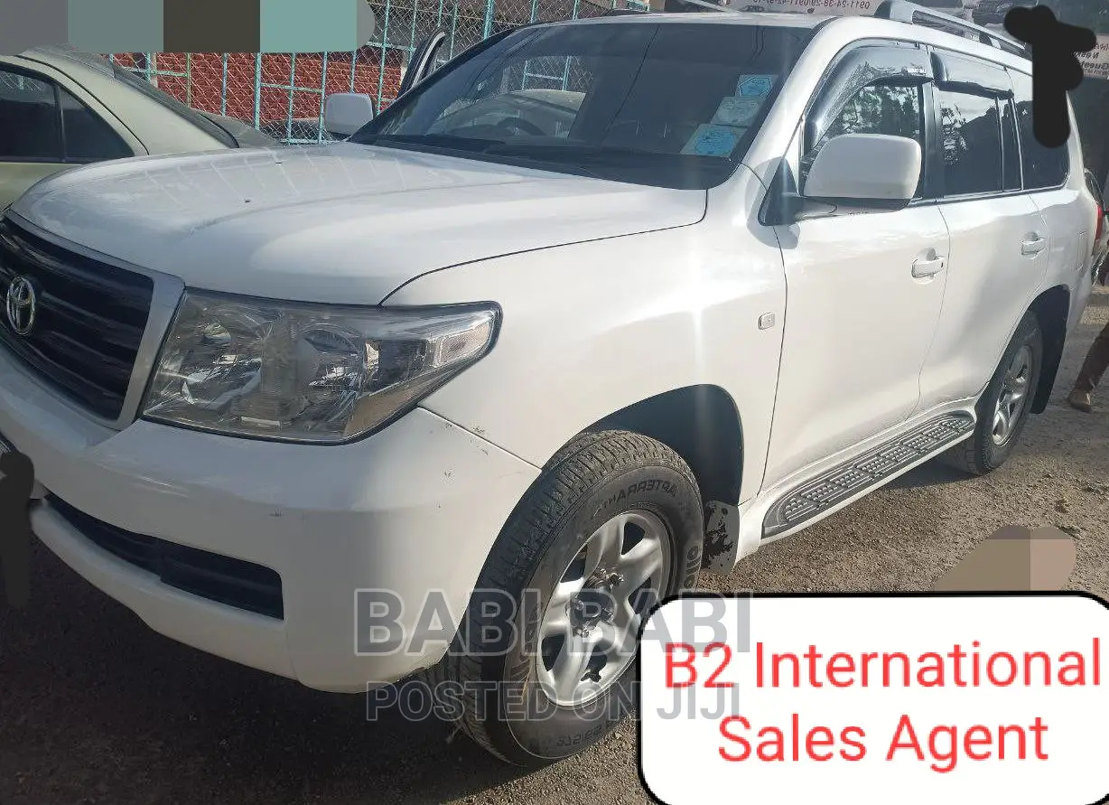 Toyota Land Cruiser 2008 White