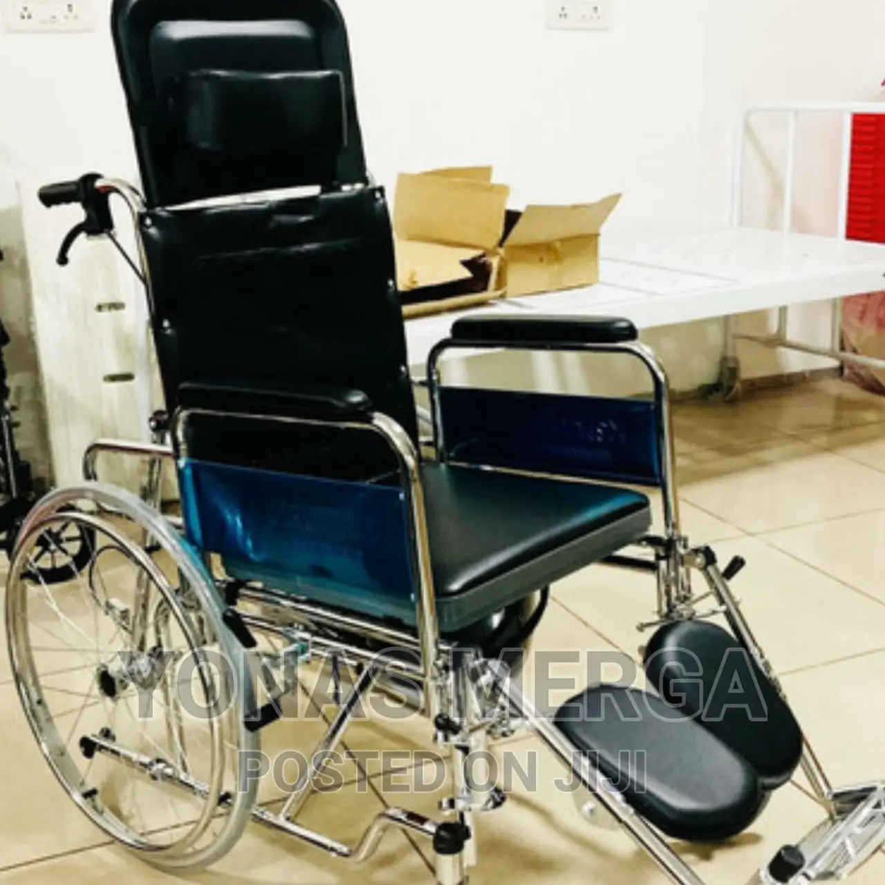 Toilet Wheelchair/Pack Wheelchair/New Wheelchair/Wheelchair/