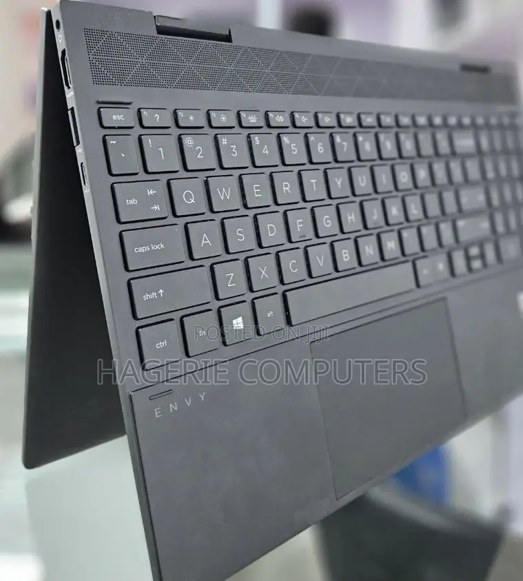New Laptop HP Envy X360 16GB AMD Ryzen 7 SSD 512GB