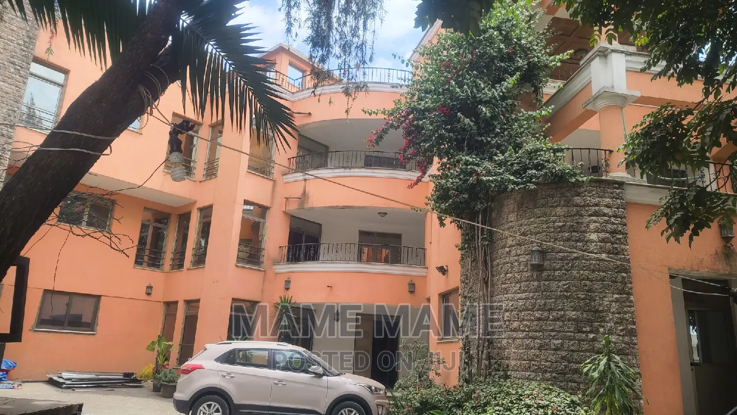 13bdrm House in Addis Abeba, Bole for rent