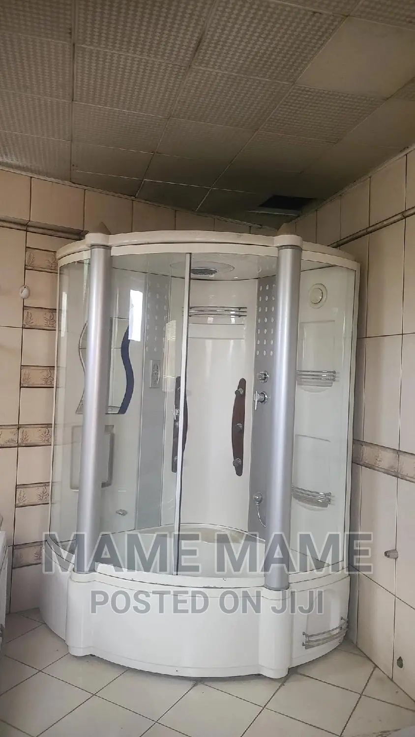 13bdrm House in Addis Abeba, Bole for rent