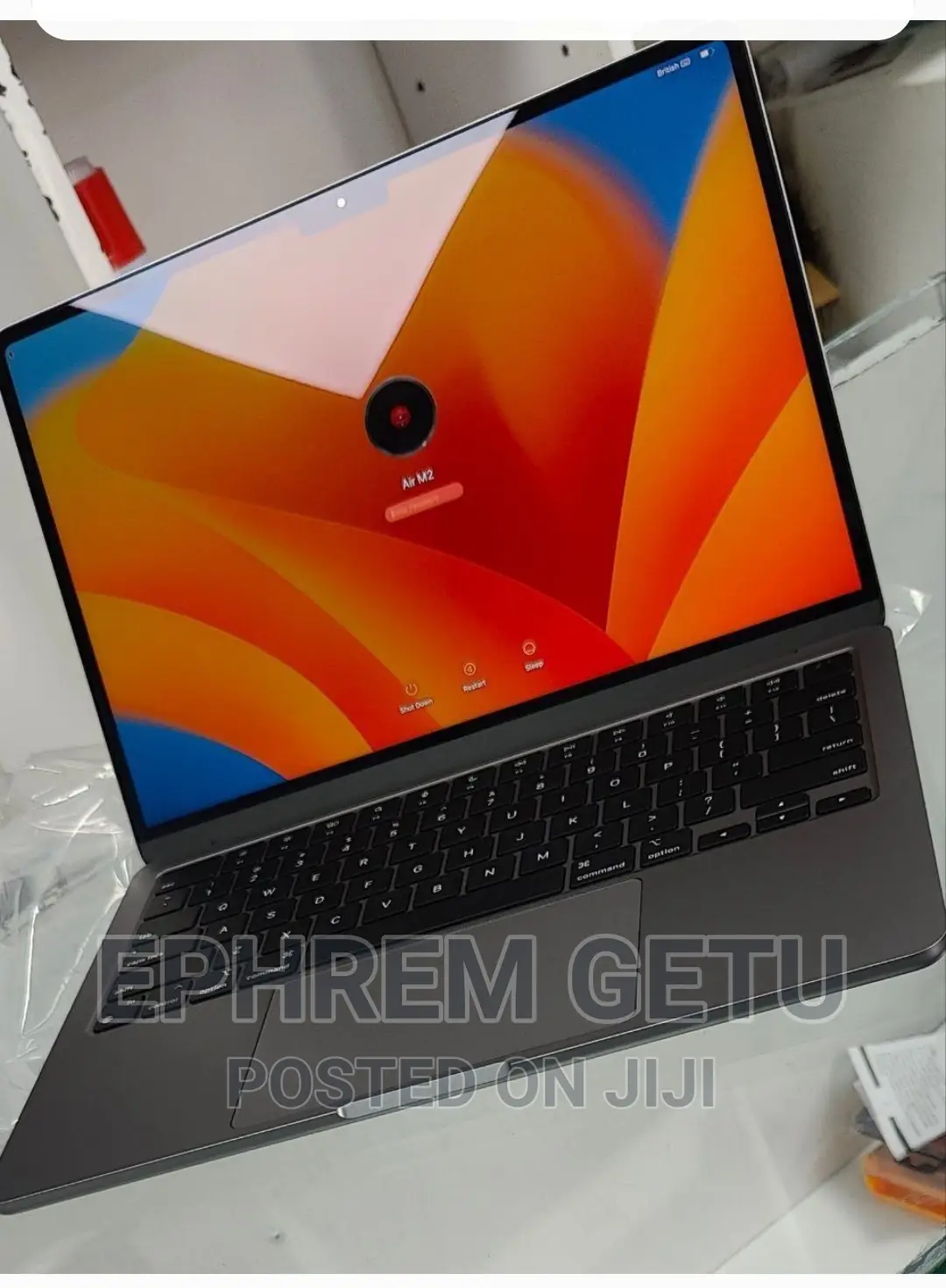 New Laptop Apple MacBook Air 2022 M2 8GB Apple M2 SSD 256GB