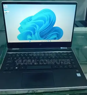 New Laptop HP Pavilion 13z 8GB Intel Core I5 SSD 256GB