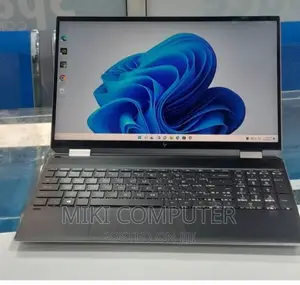 New Laptop HP Spectre X360 16GB Intel Core I7 SSD 512GB