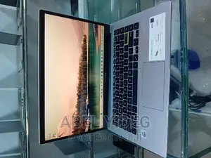 New Laptop Asus VivoBook S14 S410UA 4GB Intel Core I3 SSD 256GB