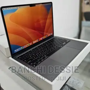 New Laptop Apple MacBook Air 2020 16GB Intel Core I5 SSD 512GB