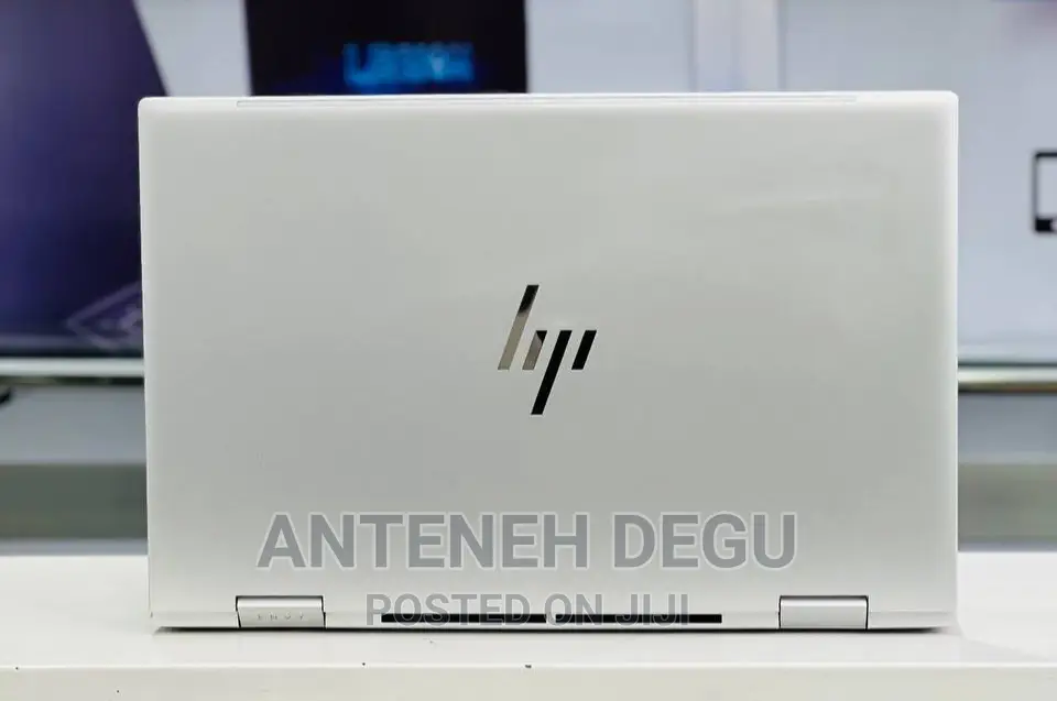 New Laptop HP Envy X360 8GB Intel Core I5 SSD 256GB