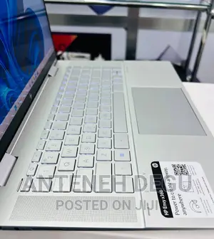 New Laptop HP Envy X360 8GB Intel Core I5 SSD 256GB