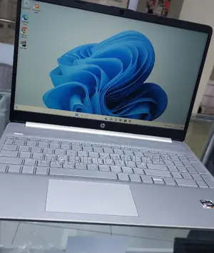 New Laptop HP Pavilion 15z 16GB AMD Ryzen 7 SSD 512GB
