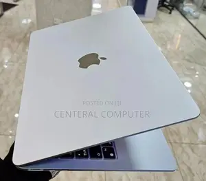 New Laptop Apple MacBook Air 2023 M2 8GB Apple M2 Ultra SSD 256GB