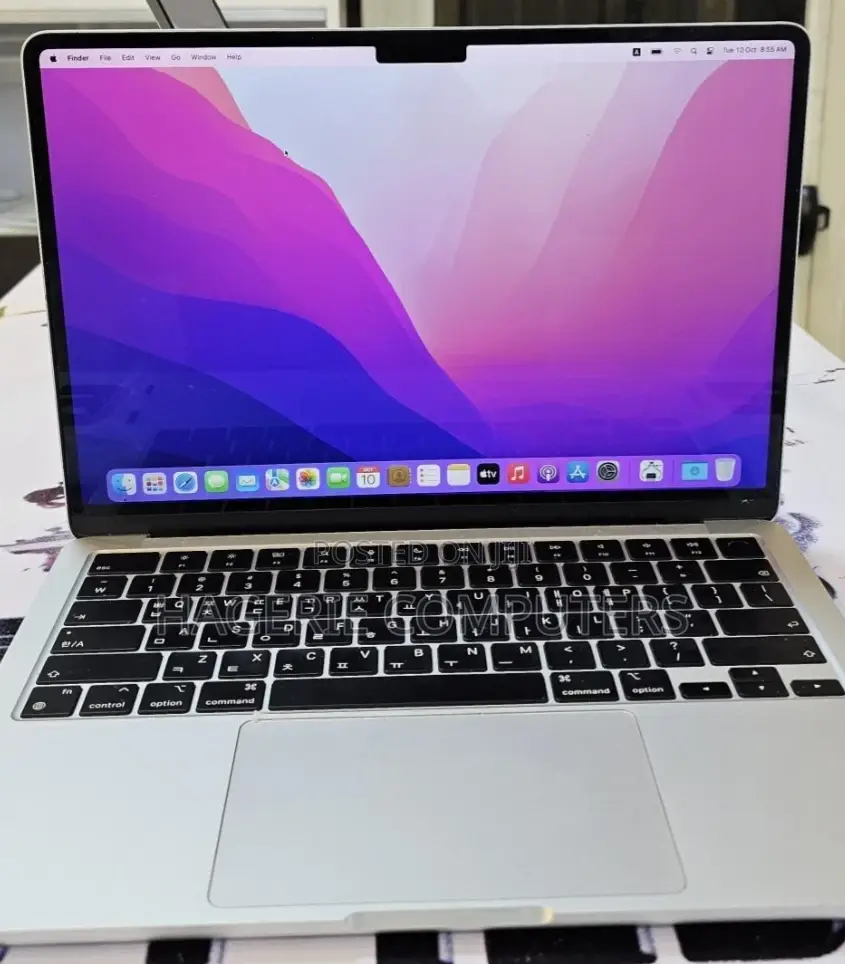 New Laptop Apple MacBook Air 2022 M2 8GB Apple M2 SSD 256GB