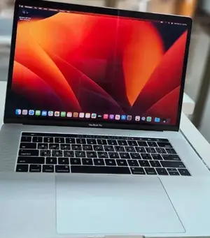 New Laptop Apple MacBook Pro 2017 16GB Intel Core I7 SSD 512GB